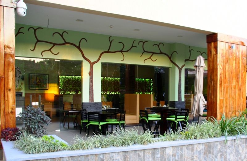 Best Western Premier Garden Hotel Entebbe Exterior photo